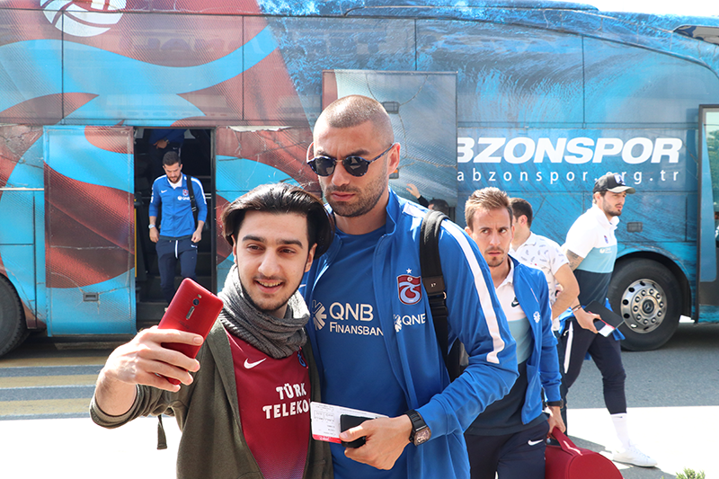 Trabzonspor Kafilesi İstanbul'a Gitti
