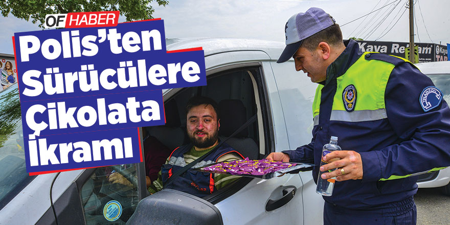 Sürücülere Çikolata İkram Ettiler
