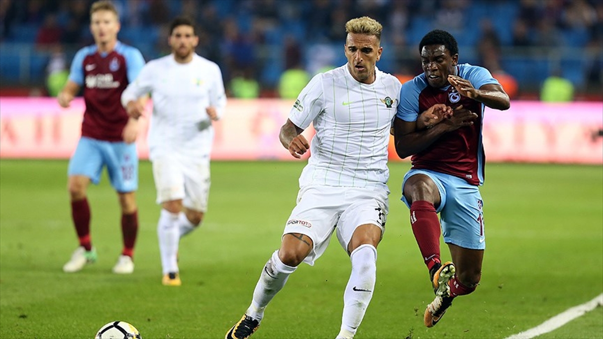 Trabzonspor İle Akhisarspor 12. Randevuda