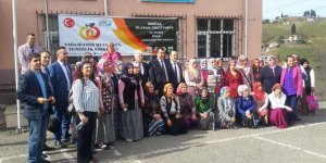 Öğrencilere Ve Kadın Çiftçilere Eğitim Verildi