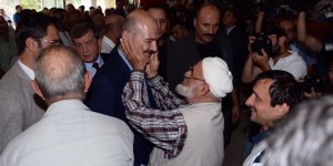 Soylu Ak Parti Hayrat ilçe kongresine katıldı