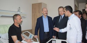 İçişleri Bakanı Soylu yaralı polisleri hastanede ziyaret etti
