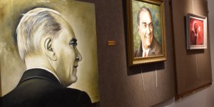 Trabzon'da "Cumhuriyet Sergisi" Açıldı