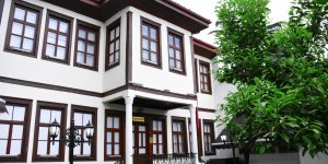 "Tarih Müzesi" Ziyaretçi Çekiyor