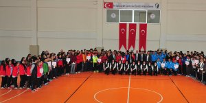 Okul Sporları Voleybol Grup Birinciliği Müsabakaları Başladı